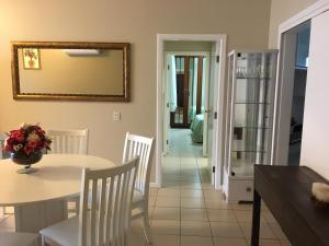 Lindo apto na Rua da Praia Ingleses