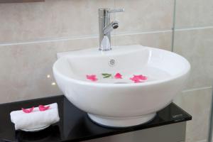 Rising Dragon Legend Hotel