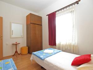 Apartment Vladimira 1569