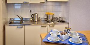 Studio (2 Adults)