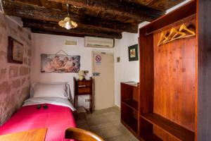 Economy Single Room