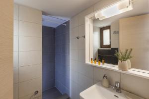 Syra Bay 2.1 room in Syra Bay