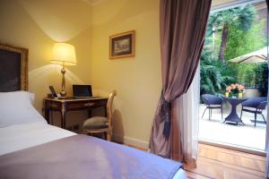 Prestige Double or Twin Room with Private Garden room in Hotel Villa Duse