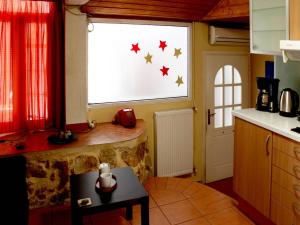 Sweet stone apartment in Imittos