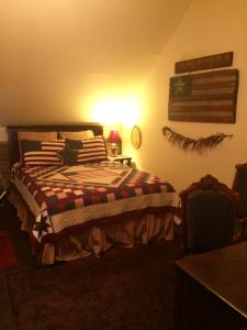 Standard Queen Room room in Main Street Bed & Breakfast