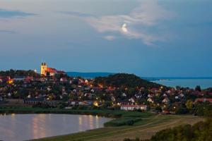 Lepke Apartmanház és Étterem