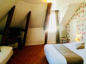 Hotels Le Cheval Blanc : Chambre Triple