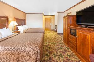 Queen Room with Two Queen Beds - Non-Smoking room in Ramada by Wyndham Mackinaw City Waterfront