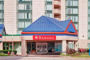 Ramada by Wyndham Niagara FallsFallsview