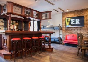 Piste und Pedale , Deine Bude-Dein Abenteuer