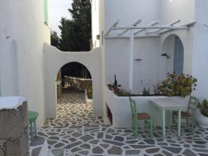 Thalassitra Village Hotel Milos Greece