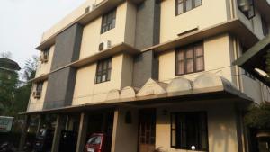 Nellimoottil Guest House