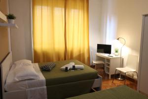 Double Room with  External Shared Bathroom room in Guest House Pirelli Milano