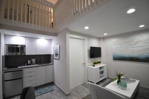 Boutique beach loft- UNIT 2
