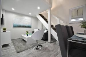 Oceanside Boutique Loft Apt Cozy Beach Unit 7