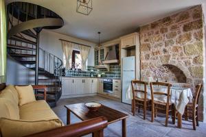Roussas House