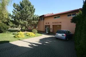 H+M Penzion - Želešice