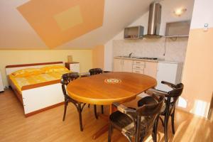 Studio with Terrace and Sea View room in Studio Bibinje 5741a