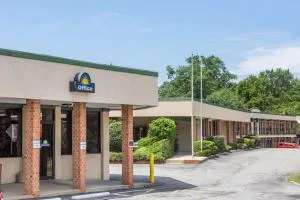 Days Inn by Wyndham Bedford - Appomattox