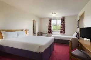 图克斯伯里戴斯酒店 - 温什科姆