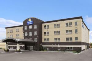 Days Inn & Suites by Wyndham W..