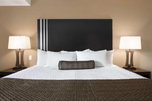 Days Inn by Wyndham Calgary Northwest