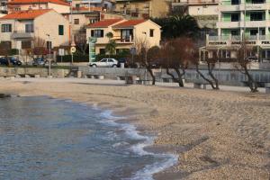 Apartments with a parking space Dugi Rat, Omis - 8666