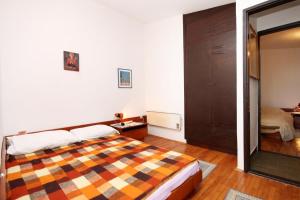 Two-Bedroom Holiday Home room in Seaside house for families with children Ivan Dolac Hvar - 140