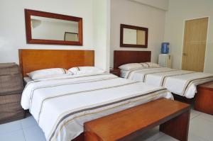 Miranda B 306 1BR at Pico de Loro by Raquels Place