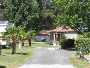 Campings Camping Les Gatinelles : photos des chambres