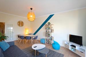 Marbel Sol - Clever Details