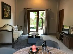 Seabirds Bed and Breakfast - Sukolilo