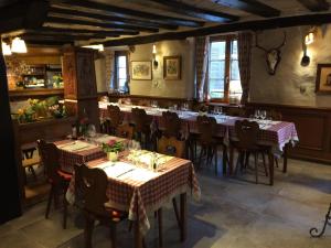 Hotels Auberge des Trois Chateaux : photos des chambres