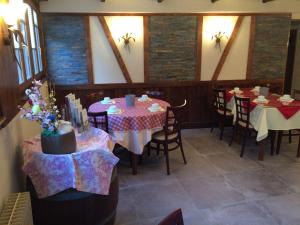 Hotels Auberge des Trois Chateaux : photos des chambres