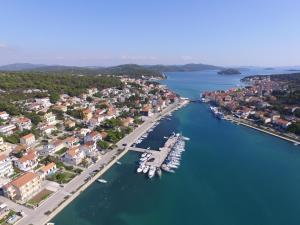 Apartments Ivan Spadina