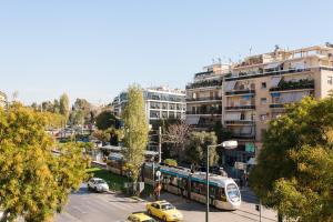 Private Central View rooms in Shared apartment near to Acropolis Metro Station