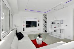 Penthouse Lush Makarska 