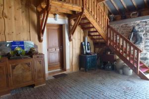 B&B / Chambres d'hotes Le Rocher des Ducs, vue sur montagne : photos des chambres