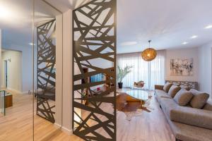 The Shades of Grey-Tranquil 4th-Floor Apartment Baneasa Area