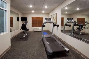 AmericInn by Wyndham Hartford SD