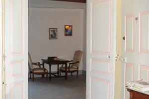 Hotels Logis Hotel le Prieure : photos des chambres