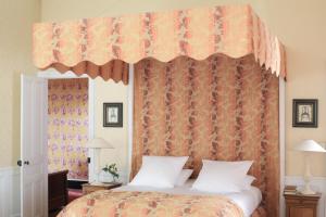 Hotels Chateau de La Ballue - Les Collectionneurs : photos des chambres