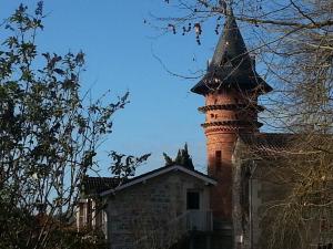 Maisons d'hotes Orangerie du Chateau Marith - Chambres et Gites avec Piscine : photos des chambres