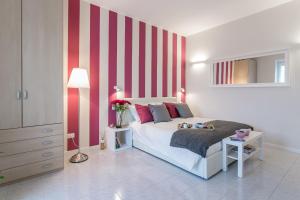Violet Home - Loreto