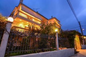 Theoni's Apartments Korinthia Greece