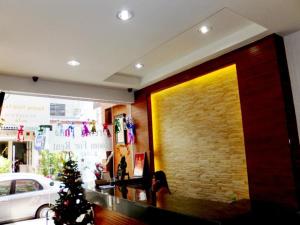 Orchid Inn