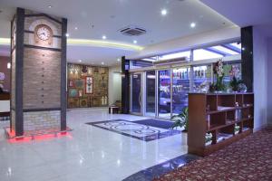 Hotel Senbayrak City