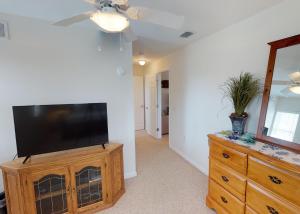 Holiday Home room in Tupelo Honey