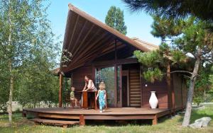 Camping Les Portes Du Beaujolais photo 12
