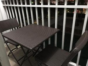 Breeze Residences near World Trade Center and MOA